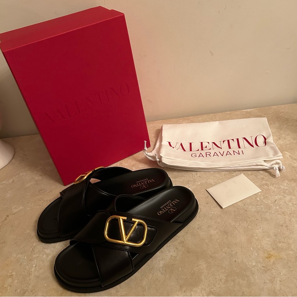 Authentic Valentino Garavani Black leather gold logo plate Slides Size 40 EUC! - Picture 13 of 16